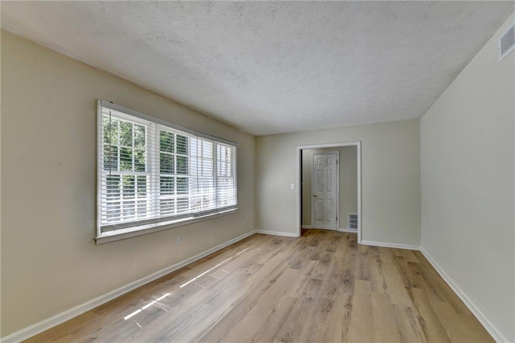 298 W Wind Drive SW