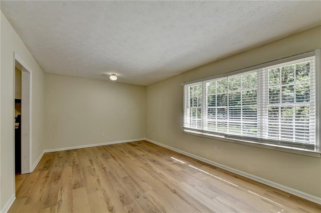 298 W Wind Drive SW