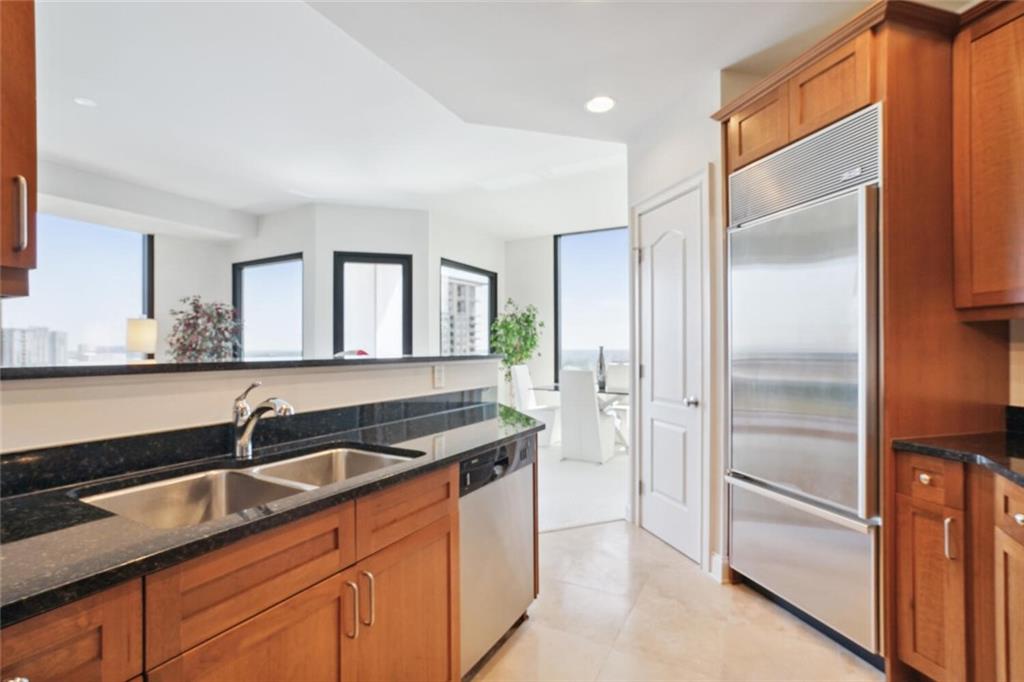 2828 Peachtree Road NW 2002