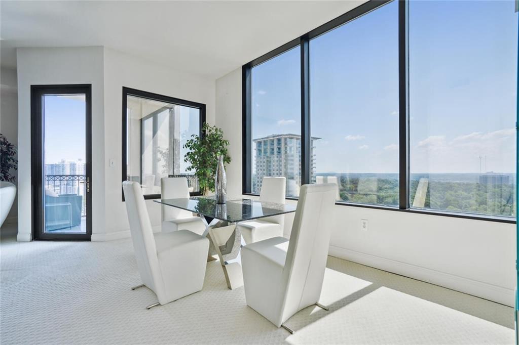 2828 Peachtree Road NW 2002