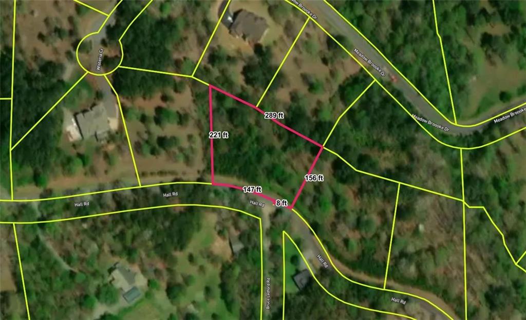 ~.94 Acre Vacant Land Parcel! This Residential Lot, Zoned NZ, Is in a Residential Mature Neighborhood Mostly Built Out Gated Community with High Quality Amenities like Pool/Tennis Courts/Club House; Being Sold As-Is. This Lot Comes with Road Access and Utilities like Water and Power, Great for Future Development. Near Many Local Favorite Shops and Restaurants. True Value to Sell Fast!! Lot is Marked by Sign and Flier Box, Show Anytime.