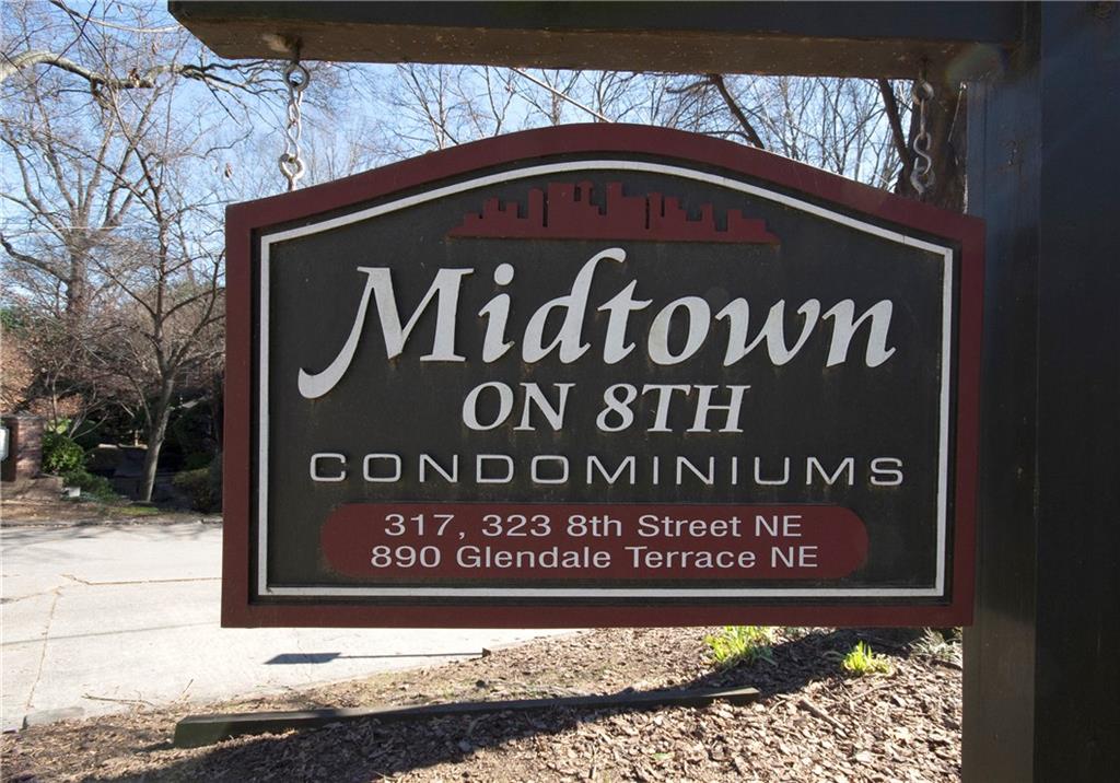 890 Glendale Terrace NE 4