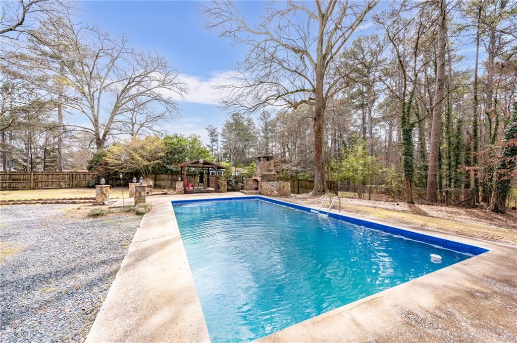 1590 Bellchase Drive SW