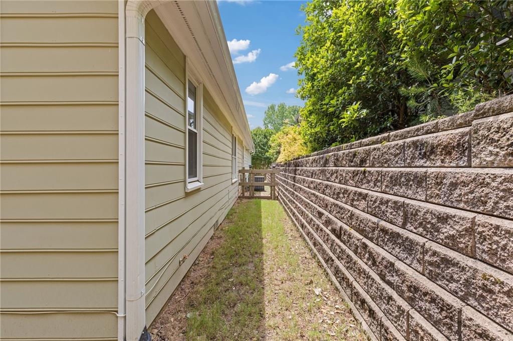1970 Glen Eves Drive, Roswell, Georgia image 36