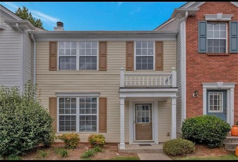 Townhouse For Sale - 4645 Valais Court #92<br/> Alpharetta, GA 30022