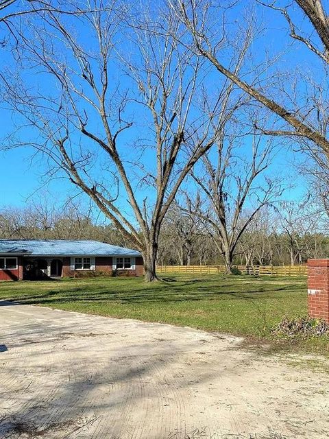 Homes For Sale - 3000 Gibbs Street St<br/> Ware County, Waycross, GA 31503