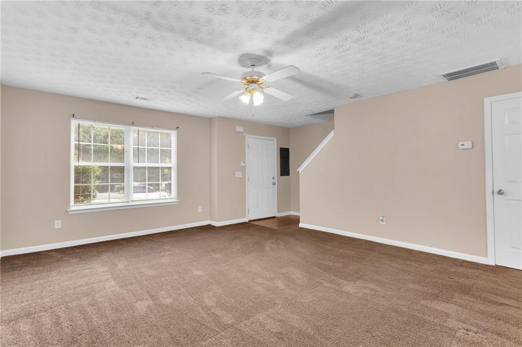 5566 Pineridge Court