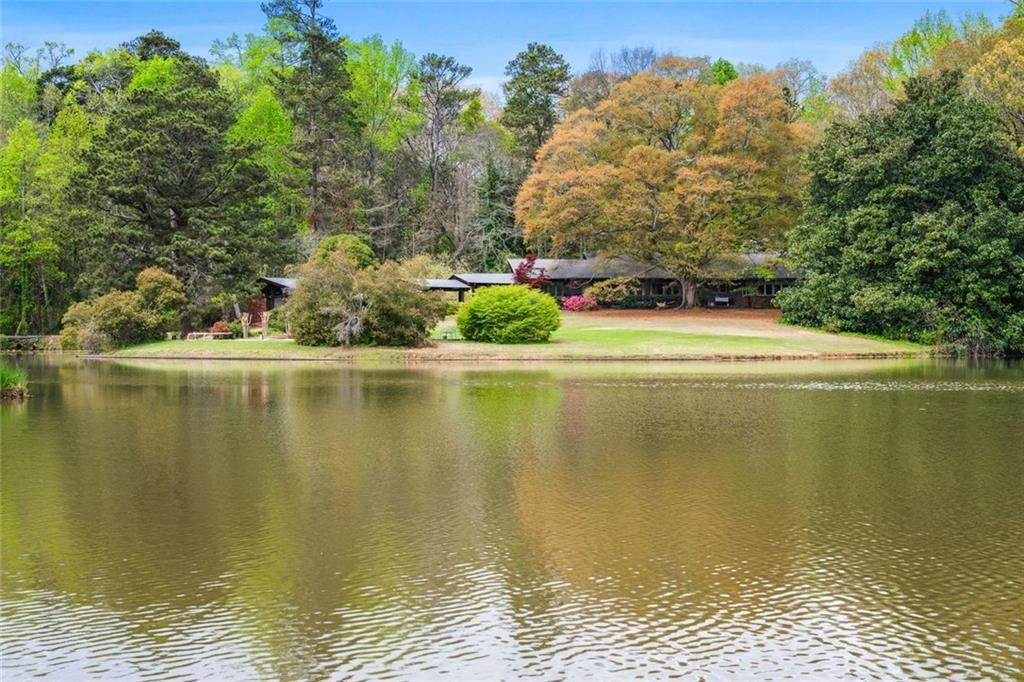 868 Powder Springs Street