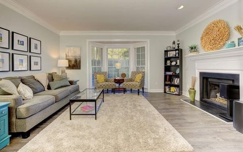 27 Mount Vernon Circle Atlanta GA 30338