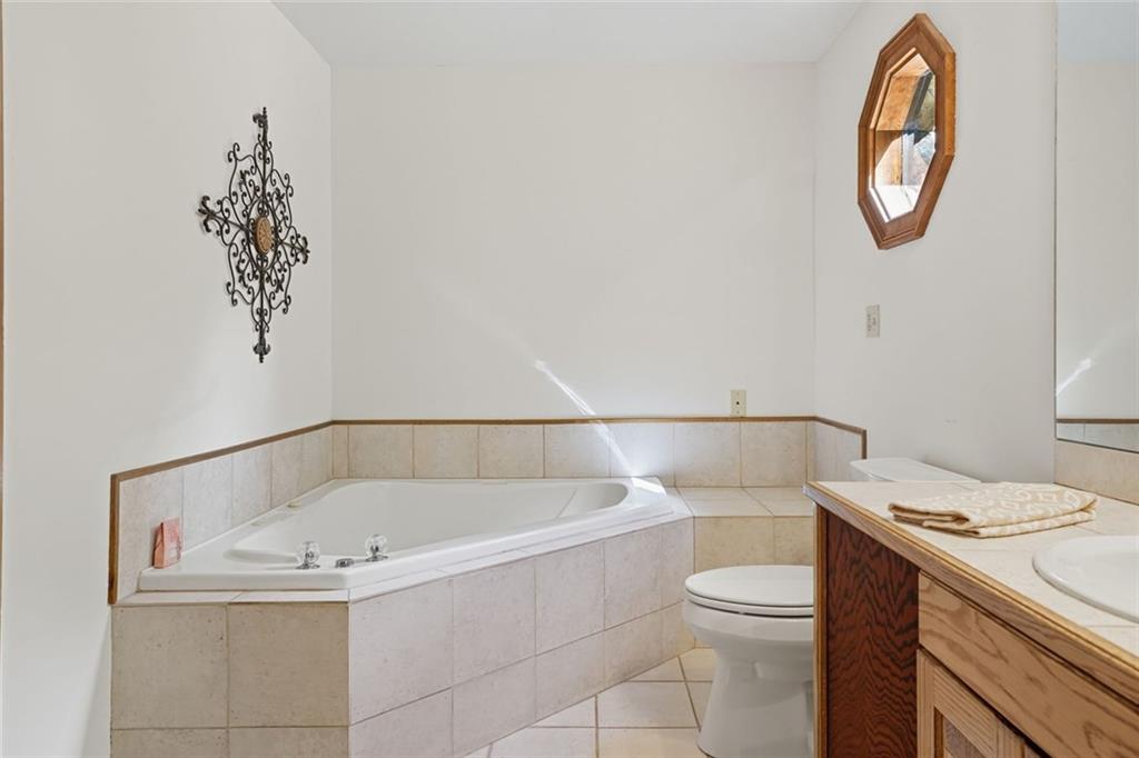 LANIER COUNTRY CLUB ESTATES - Residential