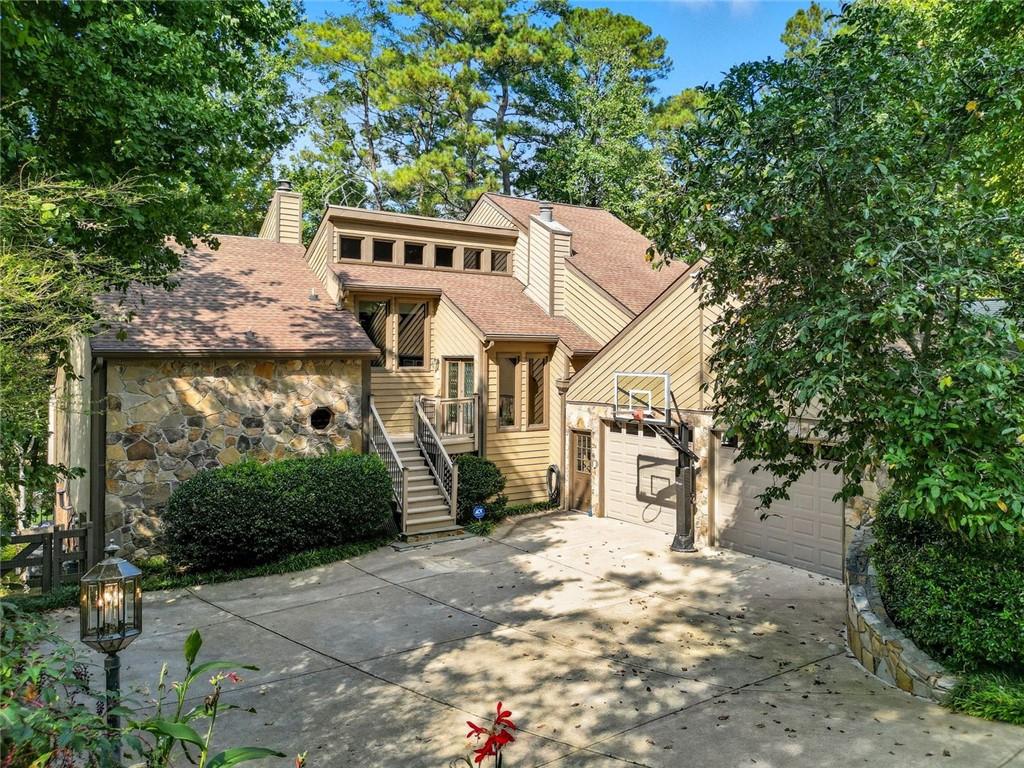 LANIER COUNTRY CLUB ESTATES - Residential