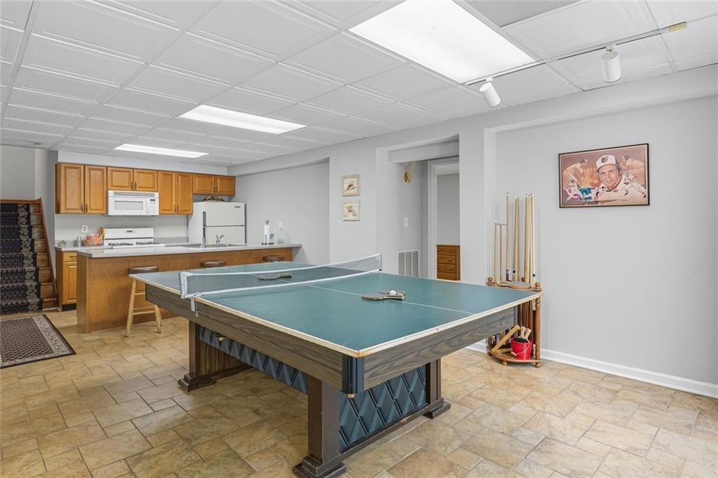 LANIER COUNTRY CLUB ESTATES - Residential