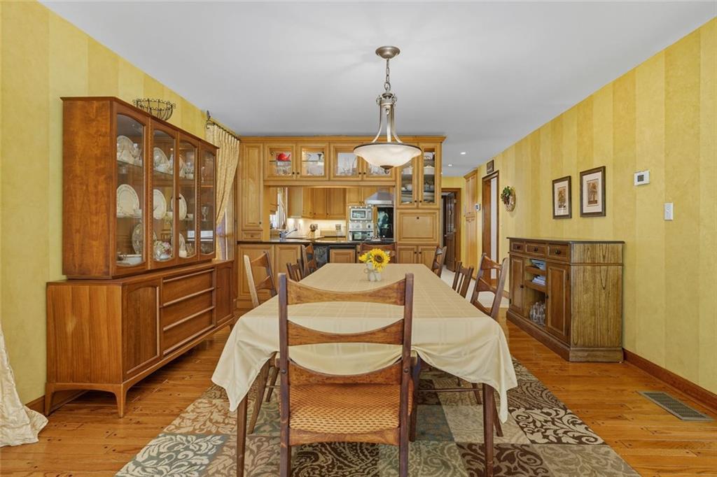 LANIER COUNTRY CLUB ESTATES - Residential