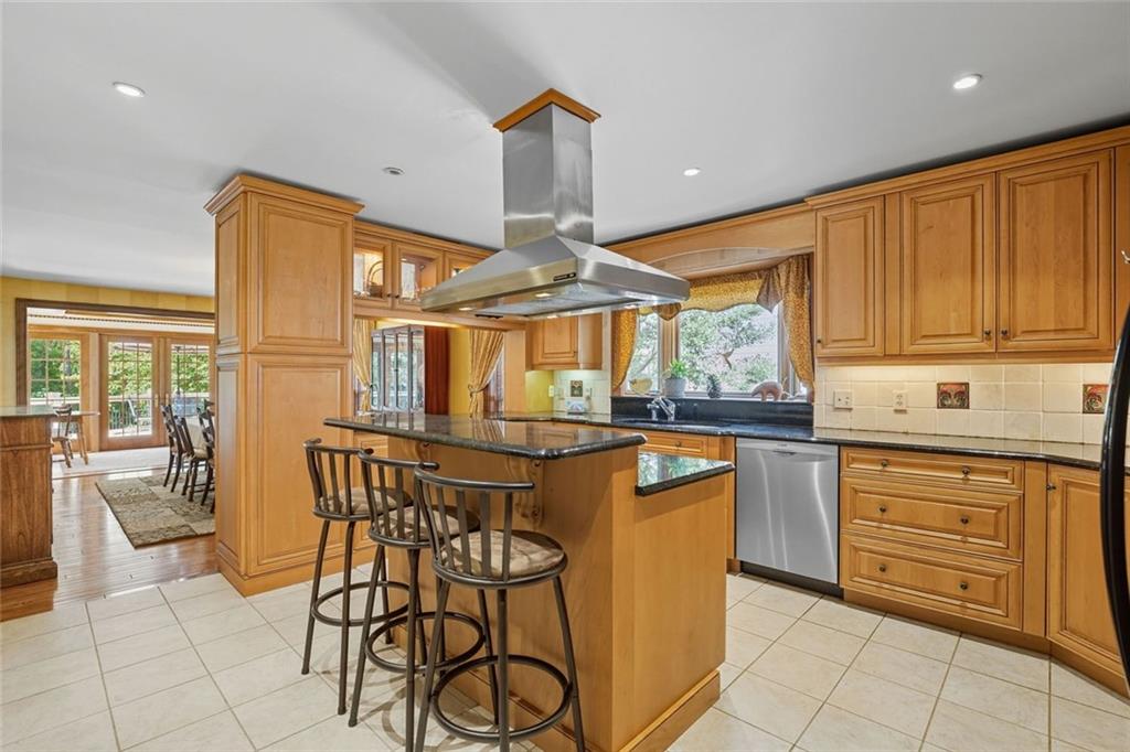 LANIER COUNTRY CLUB ESTATES - Residential