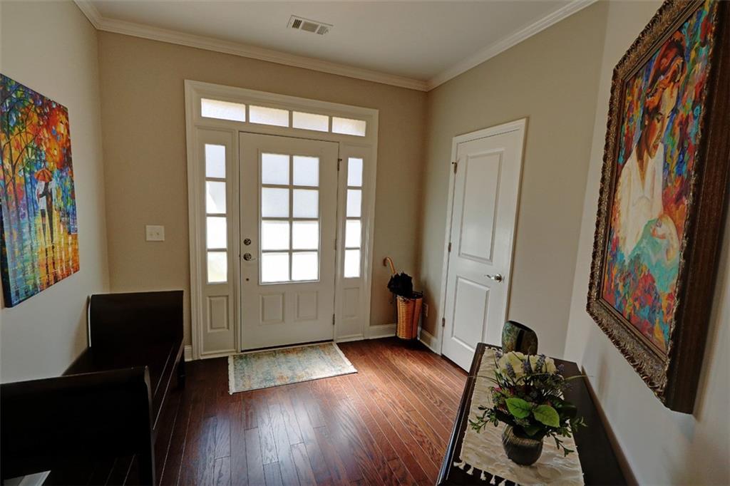 2770 Middlecreek Way