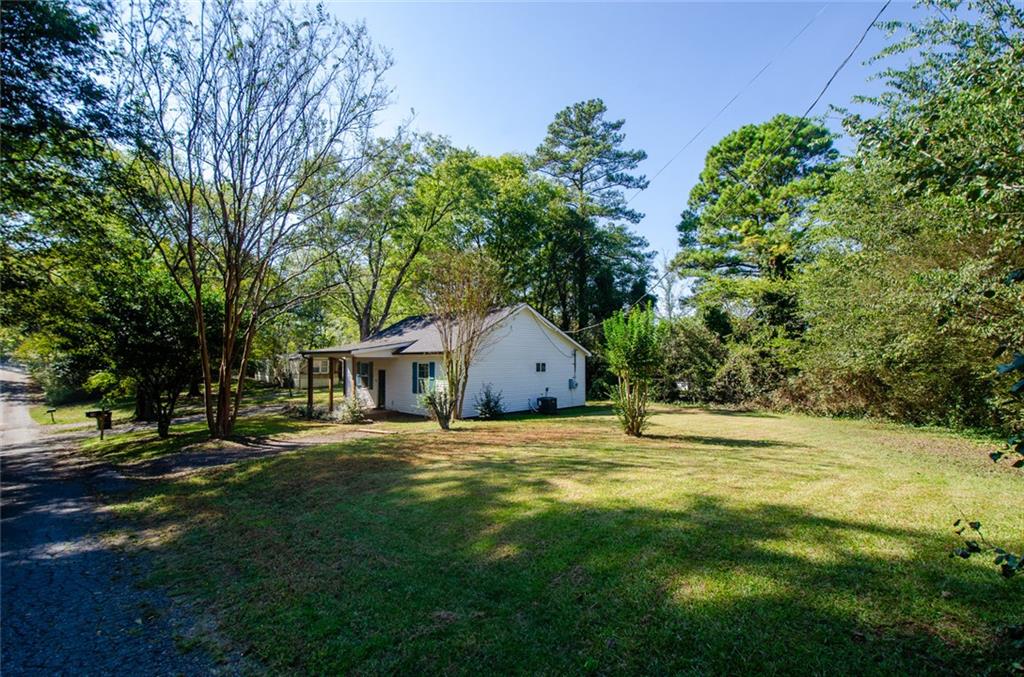 19 Lakeview Drive SE