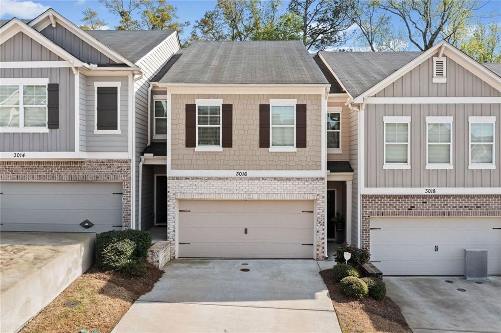 3016 Creekside Overlook Way, Austell, Georgia image 1