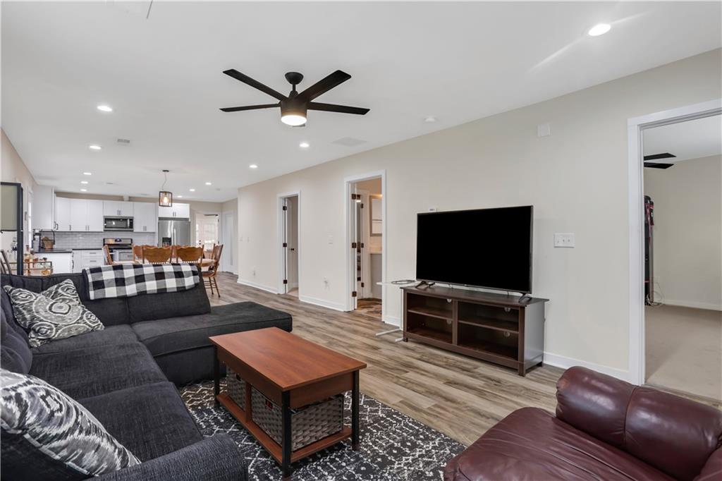 235 Holly Road NW