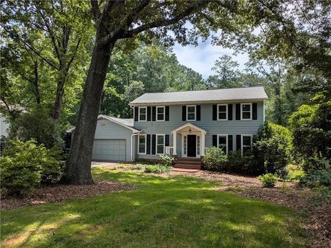 Homes For Rent - 220 Indian Hills Court<br/> Marietta, GA 30068