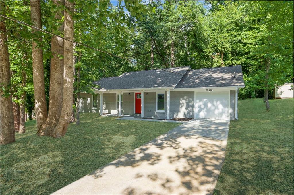 Photo 1 of 19 — 2982 Invermere Woods Court, Lithonia, GA 30038