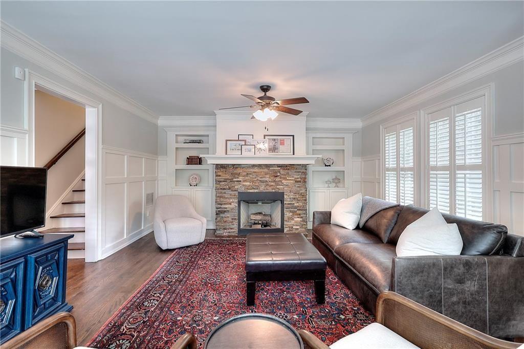 203 Flora Avenue NE
