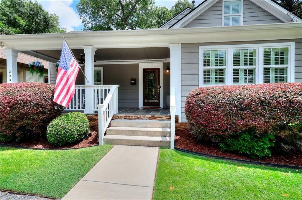203 Flora Avenue NE