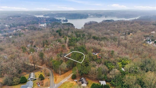 3319 RUSSELL DR, GAINESVILLE, GA 30506 - Image cf15d5dcac46b64acca0bca08fc5e676/1569932831