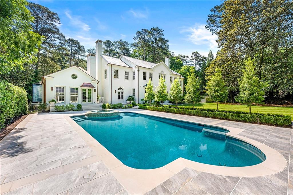 Tuxedo Park - Residential