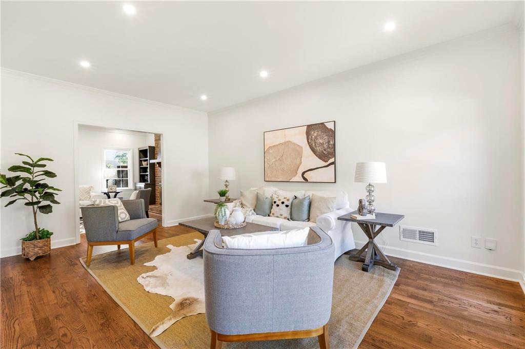 3049 Wembley Forest Place