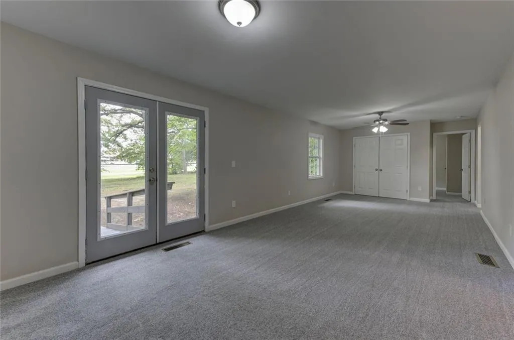 Locust Grove, Georgia 30248, United States, 5 Bedrooms Bedrooms, ,3 BathroomsBathrooms,Residential,Active,221698