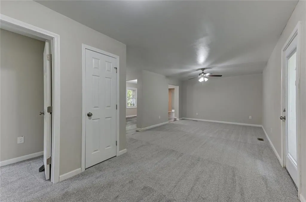 Locust Grove, Georgia 30248, United States, 5 Bedrooms Bedrooms, ,3 BathroomsBathrooms,Residential,Active,221698