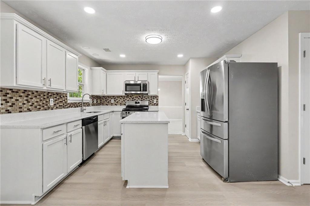 1128 Mitford Lane