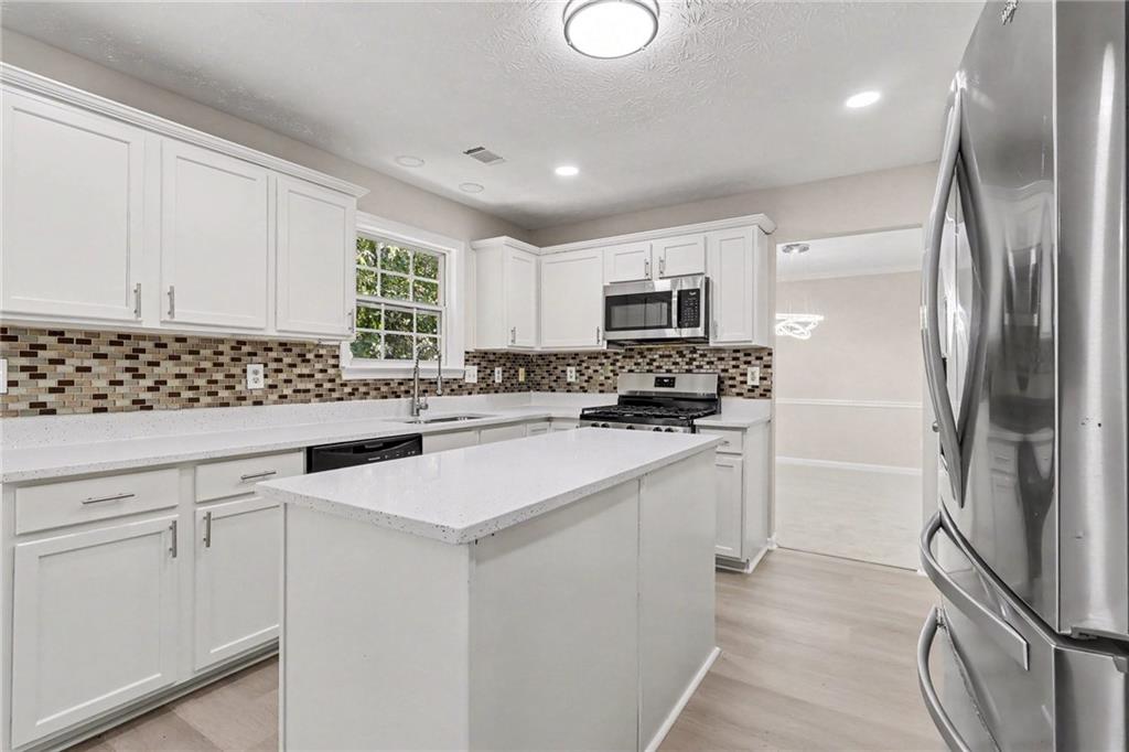 1128 Mitford Lane