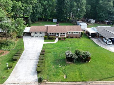 Homes For Sale - 4110 Cedar Ridge Road<br/> Cobb County, Powder Springs, GA 30127