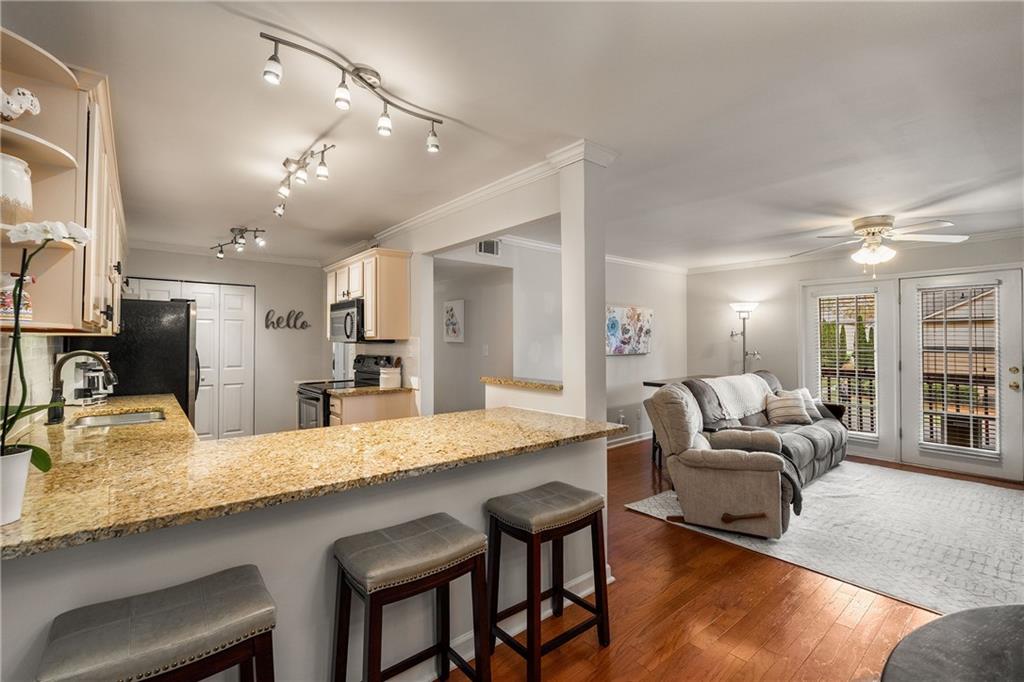 408 Brighton Point, Atlanta, Georgia image 6