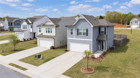 Homes For Sale - 5004 Fawnwood Drive<br/> Gainesville, GA 30504