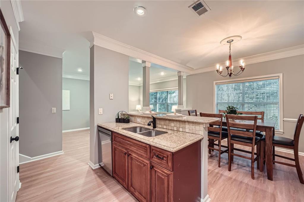 2700 Pine Tree Road NE 4003