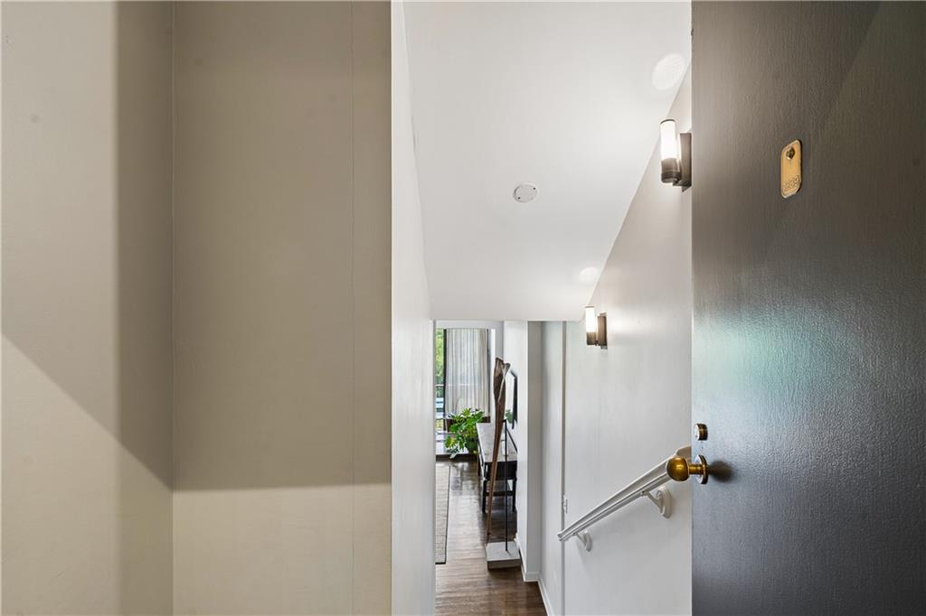 145 15th Street NE 1239