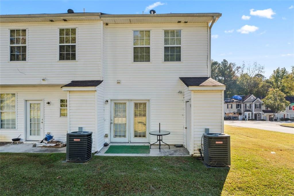 6099 Camden Forrest Cove, Riverdale, Georgia image 6