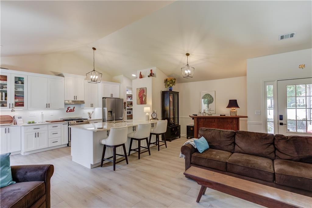 1023 Laurel Green Lane