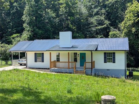 Homes For Sale - 5019 Bird Road<br/> Gainesville, GA 30506