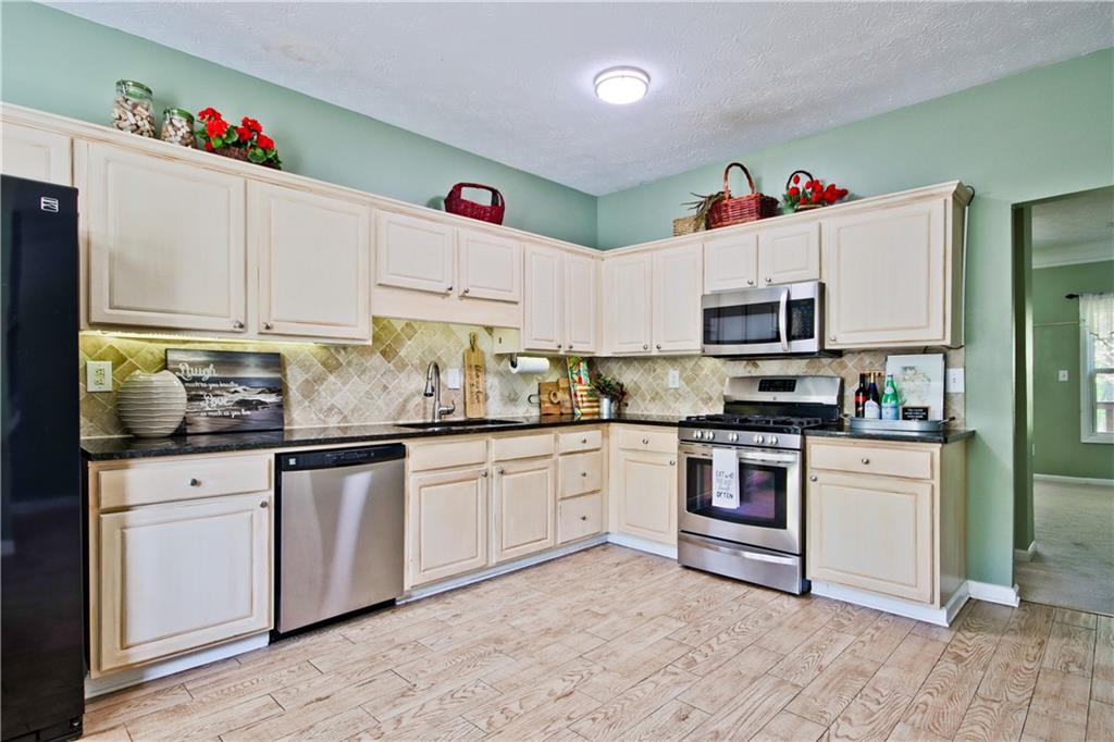2557 Summit Cove Drive #128, Duluth, Georgia image 6