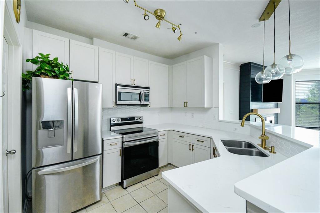 400 17TH Street NW 2313