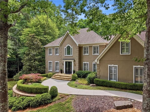Photo of 12880 Bucksport Drive, Roswell, GA 30075 (MLS # 7802305)
