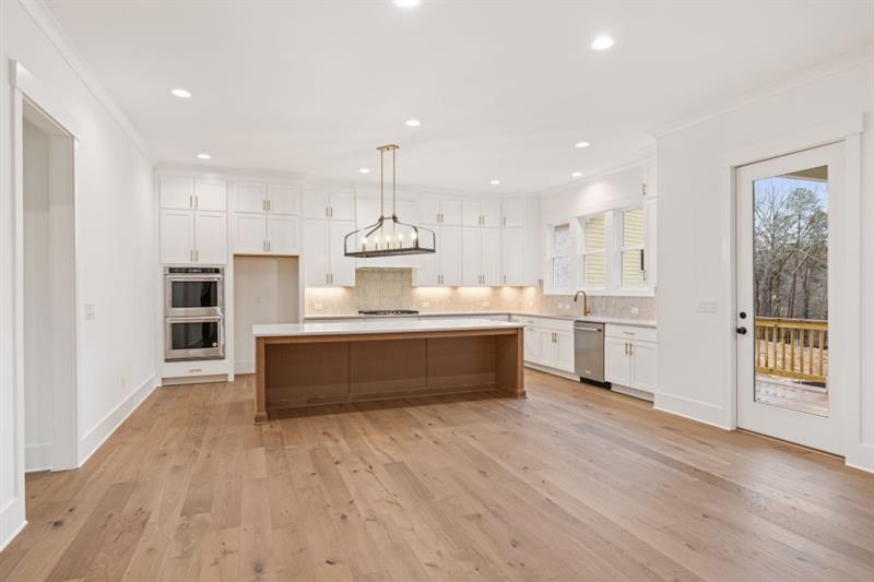 Gainesville, Georgia, 30506, United States, 4 Bedrooms Bedrooms, ,5 BathroomsBathrooms,Residential,Active,2032087