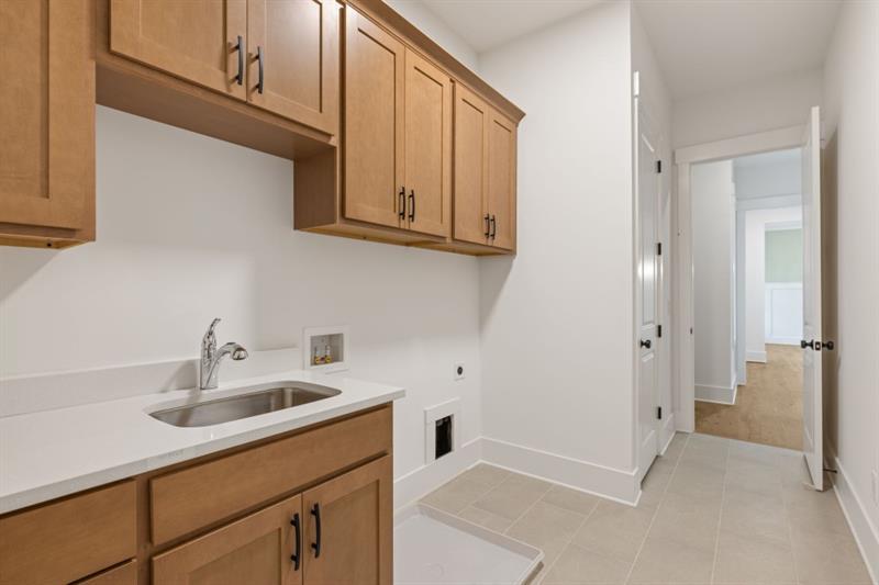 Gainesville, Georgia, 30506, United States, 4 Bedrooms Bedrooms, ,5 BathroomsBathrooms,Residential,Active,2032087
