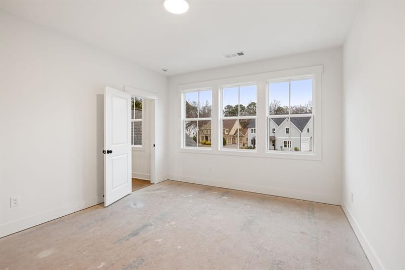Gainesville, Georgia, 30506, United States, 4 Bedrooms Bedrooms, ,5 BathroomsBathrooms,Residential,Active,2032087