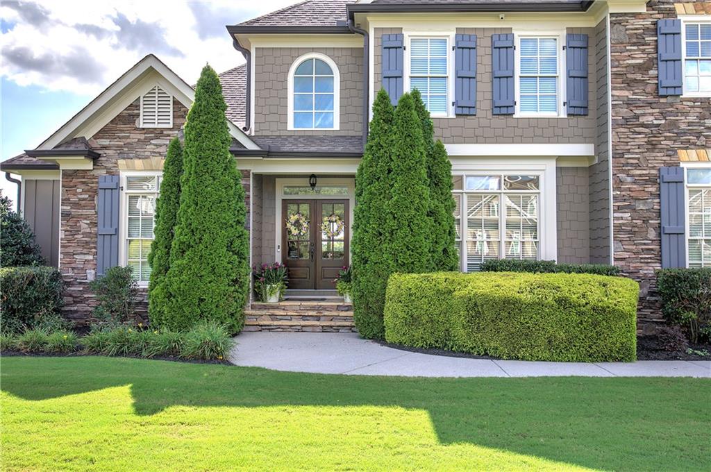 44 River Shoals Drive SE
