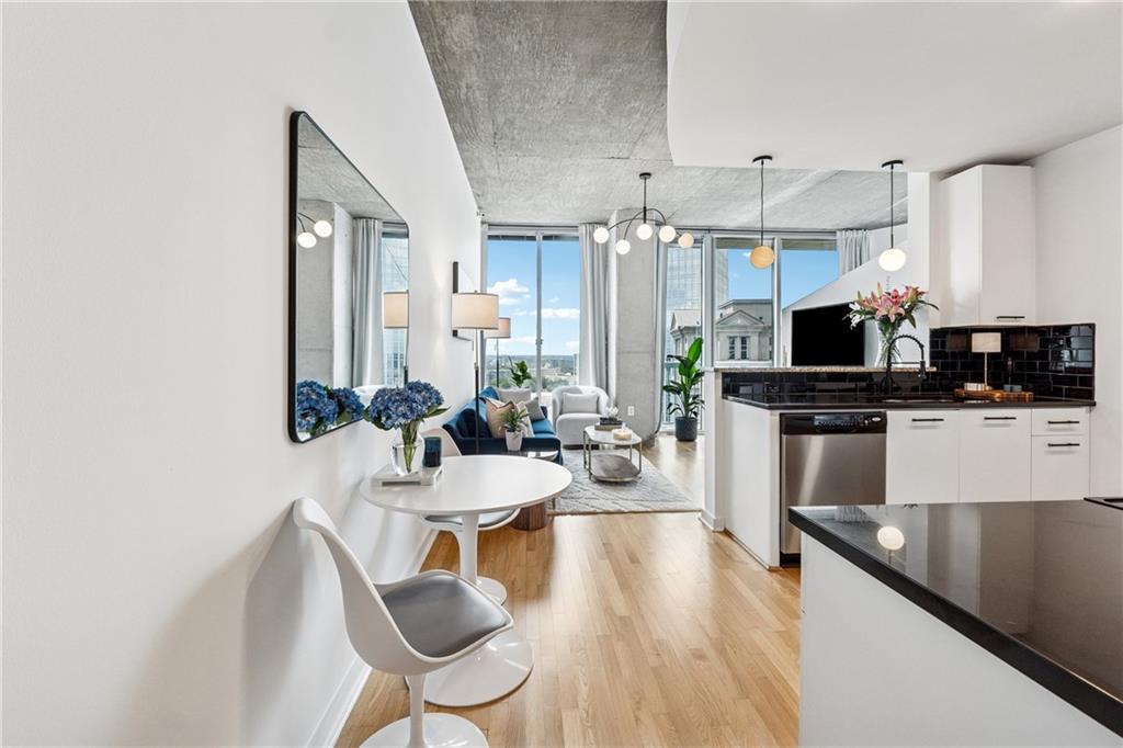 3324 Peachtree Road NE 2108