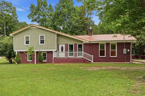 Homes For Sale - 295 Henson Circle<br/> Carrollton, GA 30117
